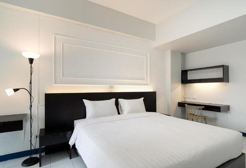 اتاق لوکس, Capitel Rama 4