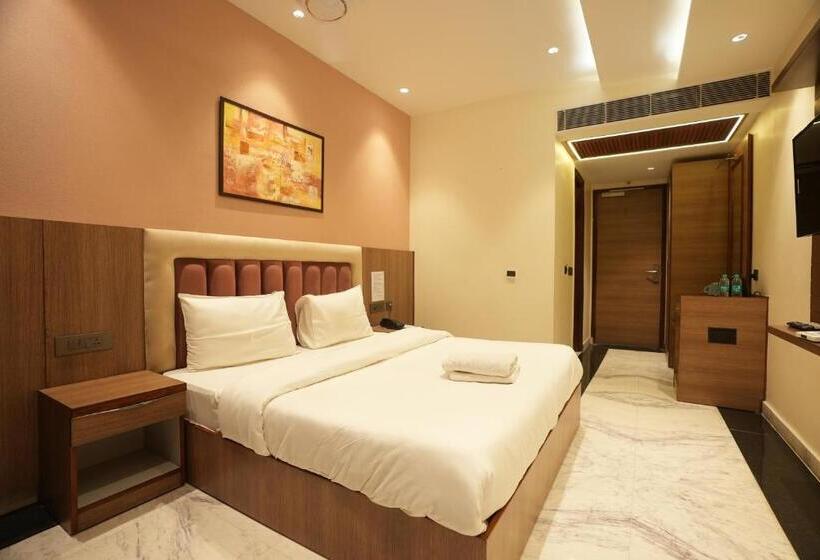 اتاق سوپریور با تخت بزرگ, Elite Hotel Lime Stay Greater Noida