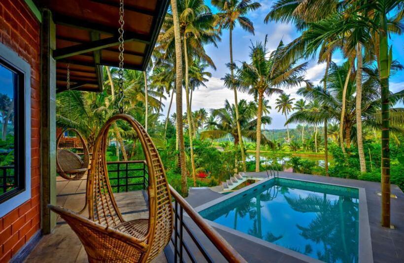 Люкс, Elite Inn Cholai Lake View Resort