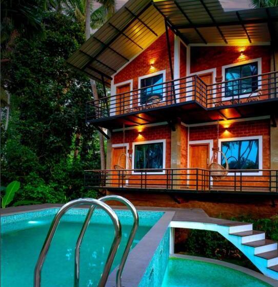 Люкс, Elite Inn Cholai Lake View Resort