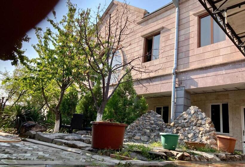 Bed in een Gedeelde Kamer, Hostel Travels In Comfort