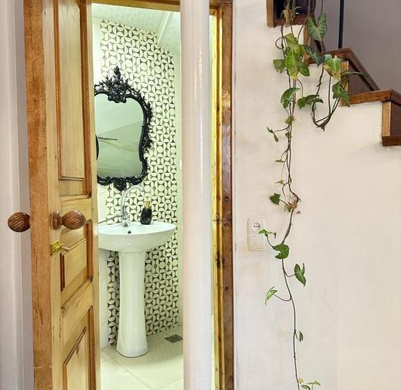 اتاق استاندارد, Bina N28