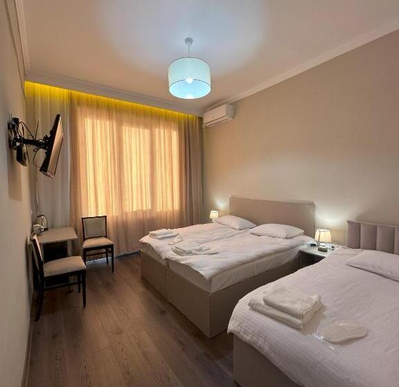 اتاق استاندارد سه نفره, Bina N28