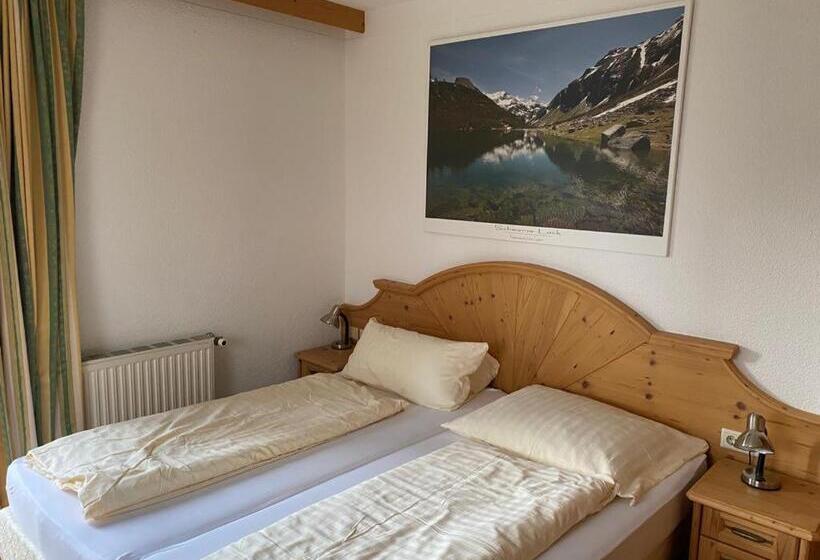 バルコニー付きスタンダードルーム, Gasthof Klausnerhof