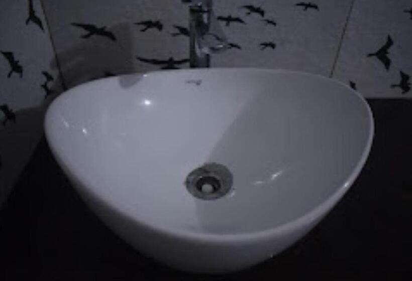 디럭스 룸, Midway & Zaika Restaurant Bihar