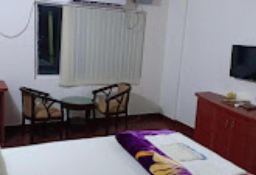 스탠다드 룸 킹사이즈 침대, Midway & Zaika Restaurant Bihar