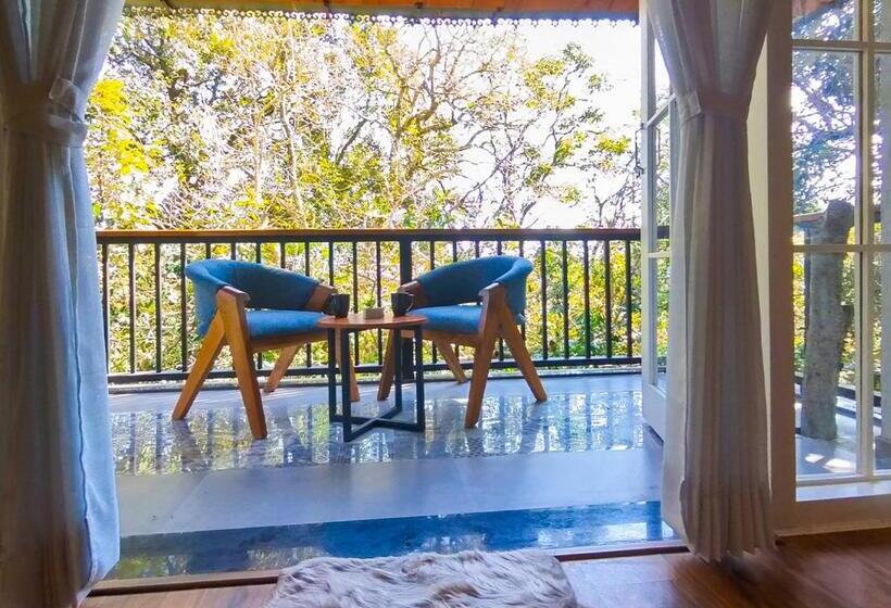 غرفة قياسية سرير كينج, Moustache Bhimtal Luxuria, Nainital