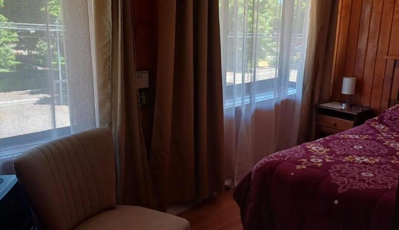 バス共有のスタンダードルーム, Plaza Tucapel