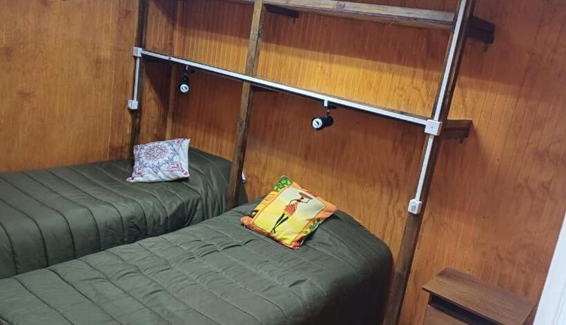 ルームシェアのワンベッド, Plaza Tucapel