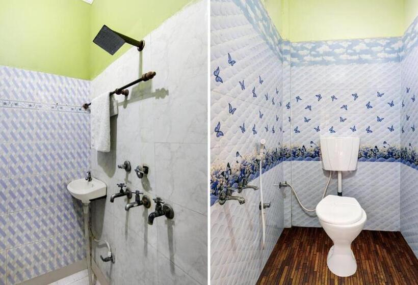 غرفة قياسية, Spot On Siri Balaji Freshup Rooms