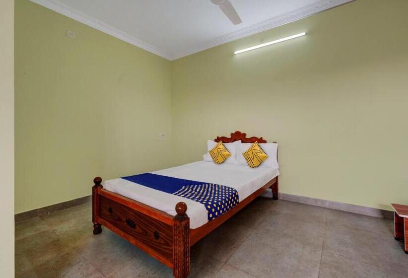 غرفة قياسية, Spot On Siri Balaji Freshup Rooms