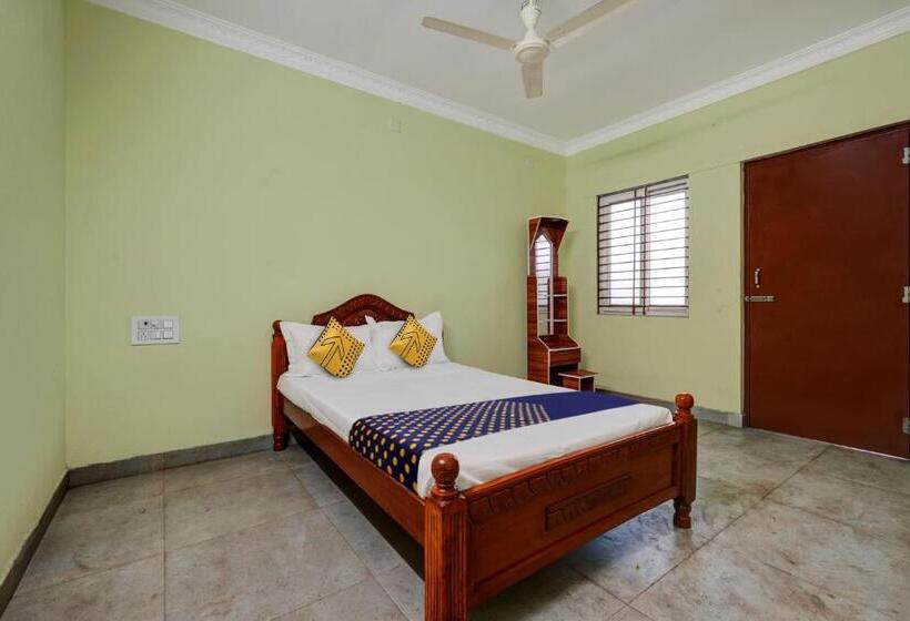 غرفة قياسية, Spot On Siri Balaji Freshup Rooms