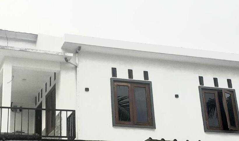 חדר משפחתי, Bale Bagus