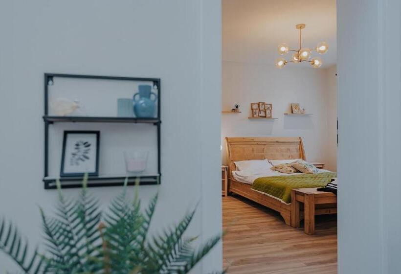 اتاق استاندارد, Ioanaguesthouse