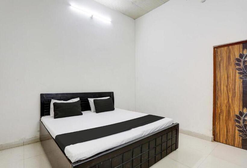 トリプルクラシックルーム, Spot On Hotel Happy Moonlight