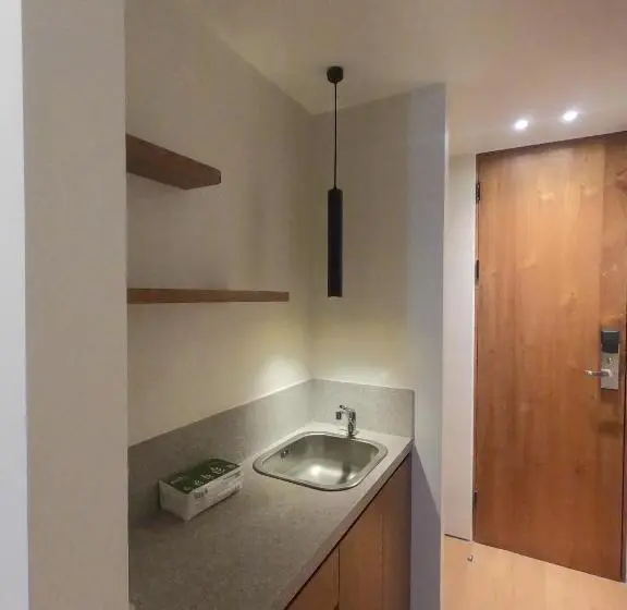 آپارتمان لوکس 1 خوابه, The Fields Hotel And Apartment