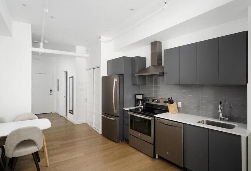 استودیوی استاندارد, Bakan Palais Des Congres, Convention Centre