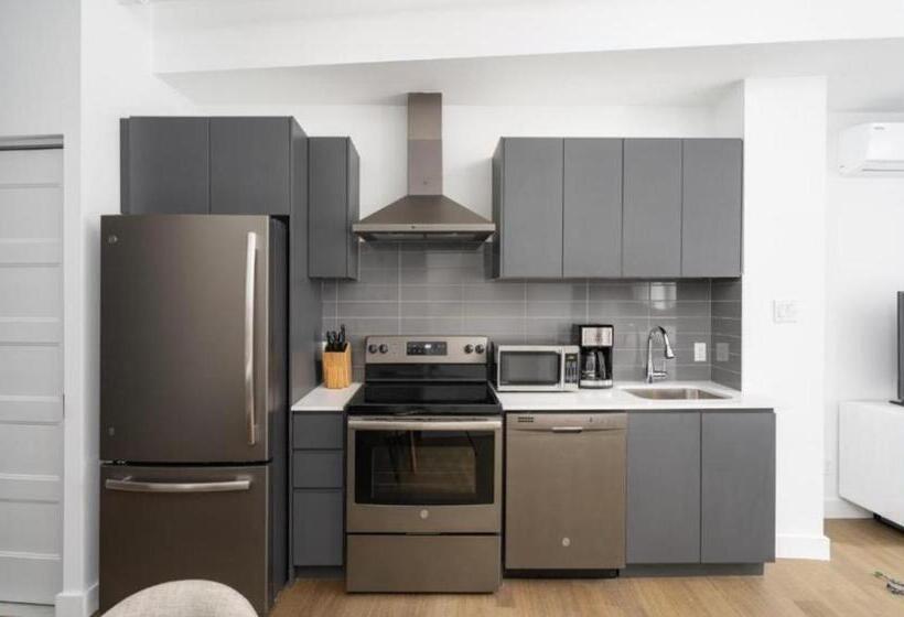 استودیوی استاندارد, Bakan Palais Des Congres, Convention Centre