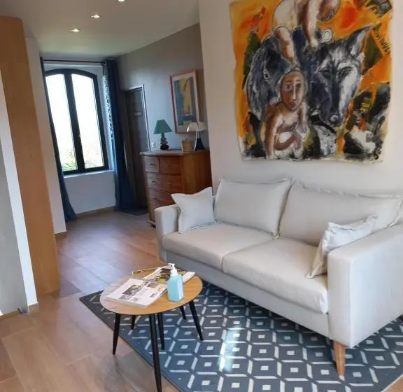ガーデンビュースタンダードルーム, Domaine Benester Chambre Léonie 4 épis