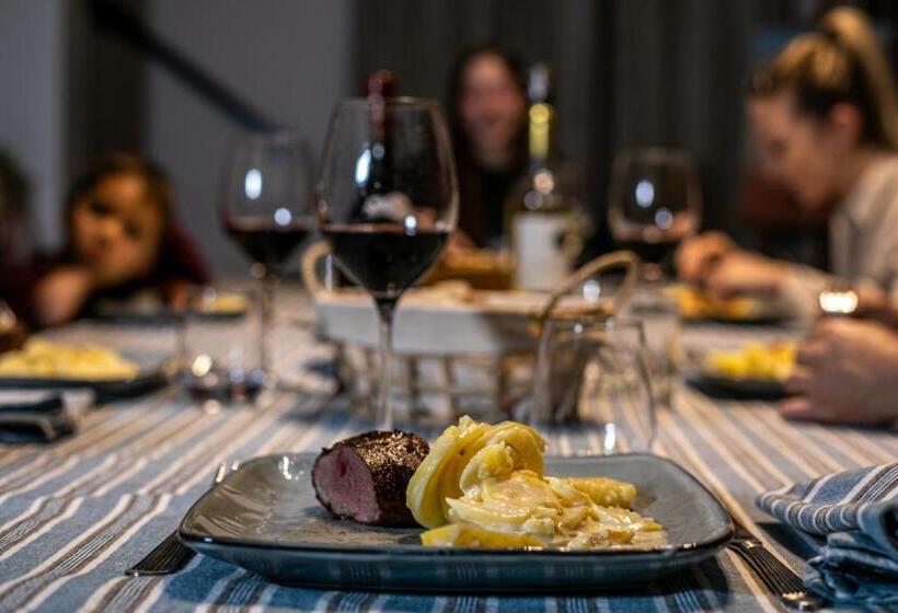 Номер Стандарт Вид на Сад, Domaine Benester   Chambre Léonie   4 épis