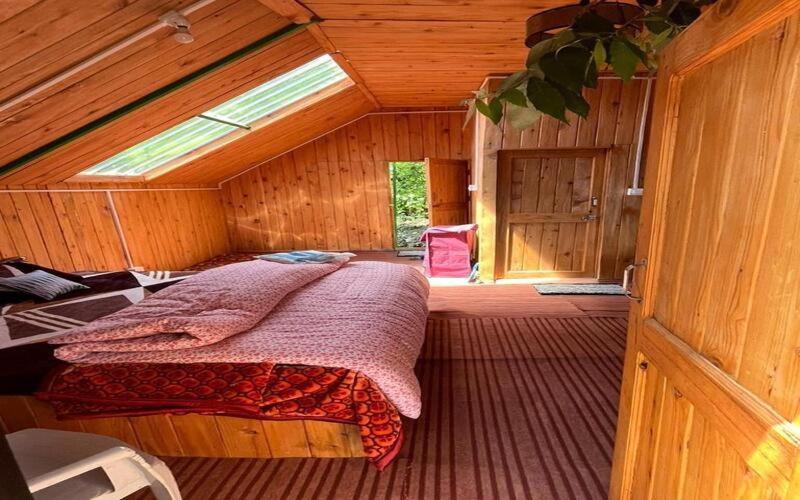 디럭스 스튜디오, Khwaab The Cottages And Tree House