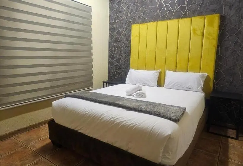 バス共有のスタンダードルーム, Yello Guest House Graskop