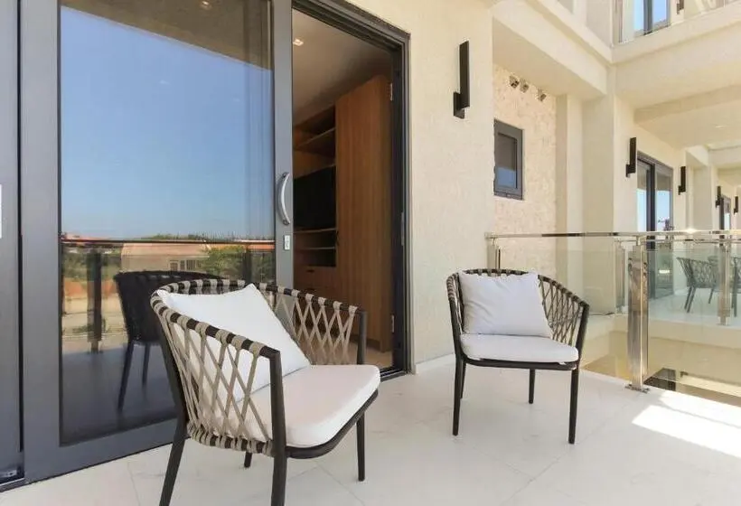 آپارتمان 1 خوابه با بالکن, Bocobay Wariruri Condos