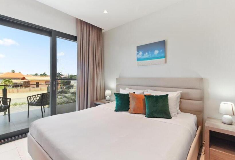 带1个卧室的带阳台的公寓, Bocobay Wariruri Condos