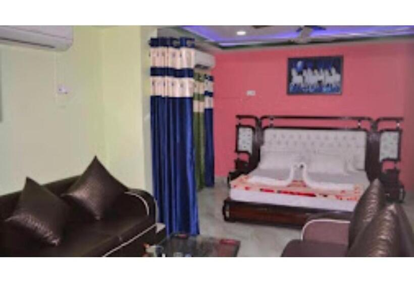 Люкс, Kajal International Restaurant & Banquet Hall Bihar