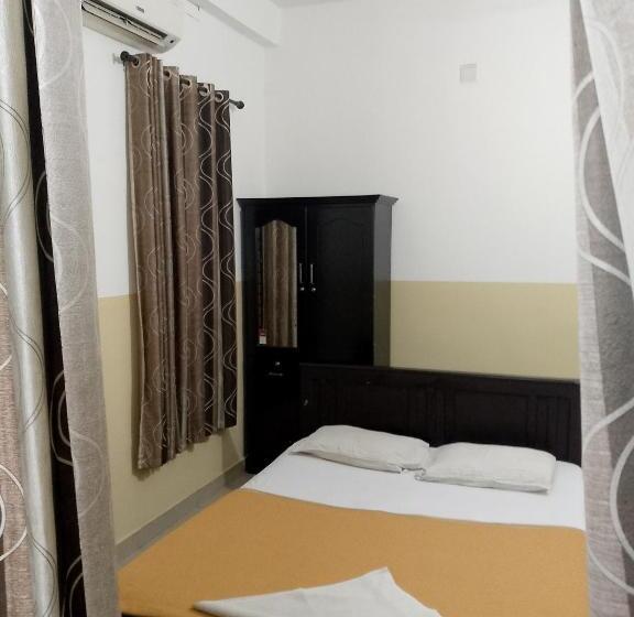 חדר אקונומי יחיד, Lotus Grand Residency