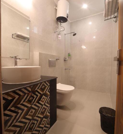 带阳台的豪华间, Mahadev Rishikesh