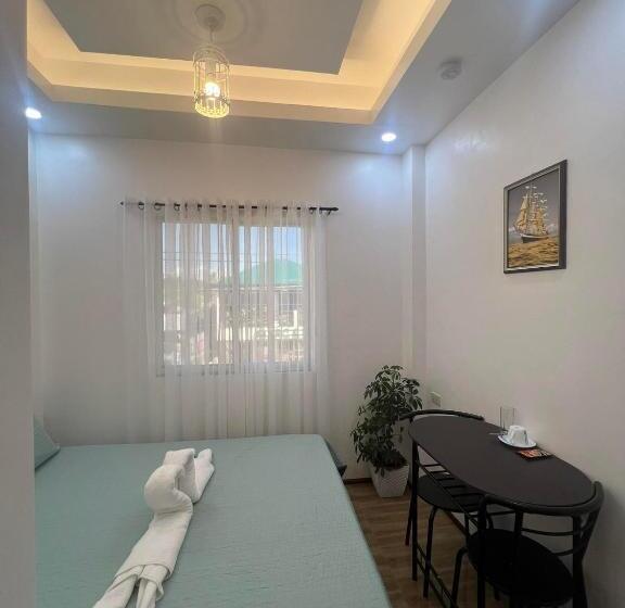 اتاق لوکس با چشم‌انداز باغ, Rich Vania Suites