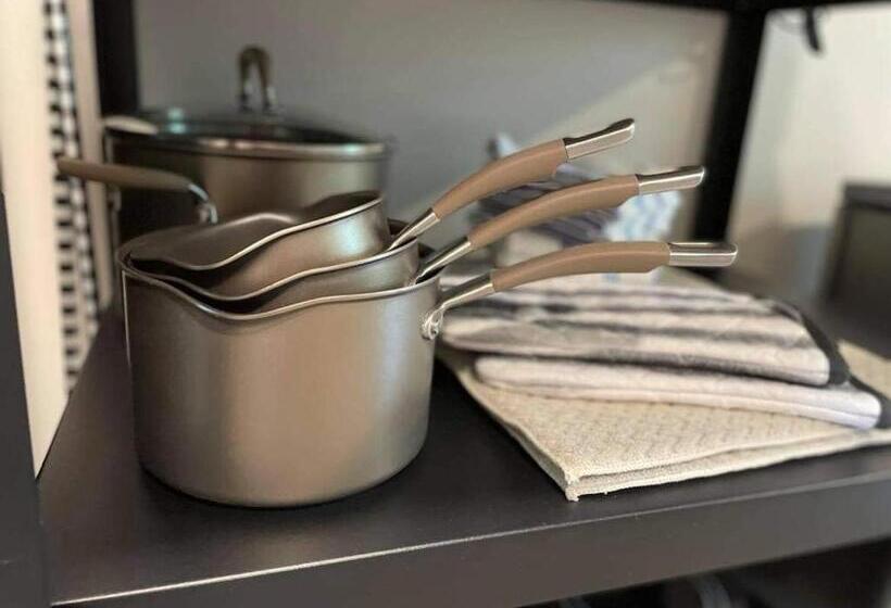 إستديو عائلى, Boxcar Four Family Suite Near St Louis