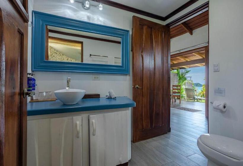 اتاق استاندارد با تخت بزرگ, The Tranquilo Lodge, Adult Only, All Meals Included