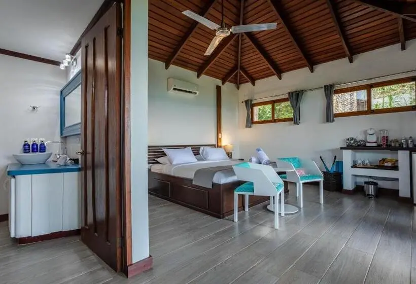 Standard-huone King-vuode, The Tranquilo Lodge, Adult Only, All Meals Included