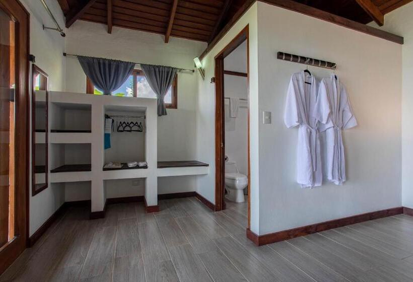 اتاق استاندارد با تخت بزرگ, The Tranquilo Lodge, Adult Only, All Meals Included