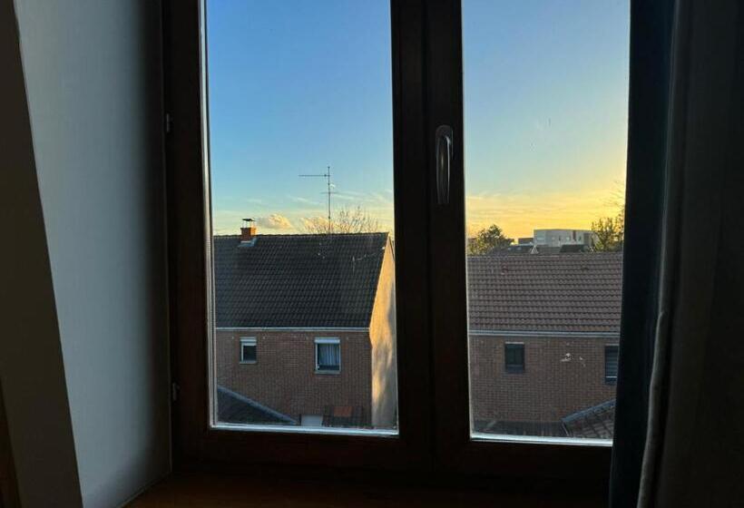 חדר סטודיו סטנדרד, Laetitia Et Claude