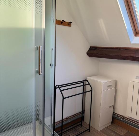 סטודיו סופריור, Laetitia Et Claude