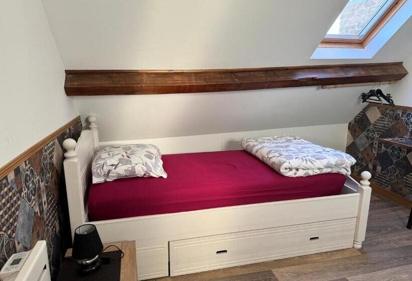 סטודיו סופריור, Laetitia Et Claude