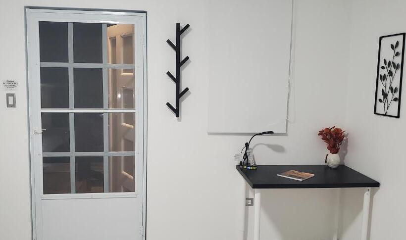 استودیو استاندارد با بالکن, 2 Palmas Str