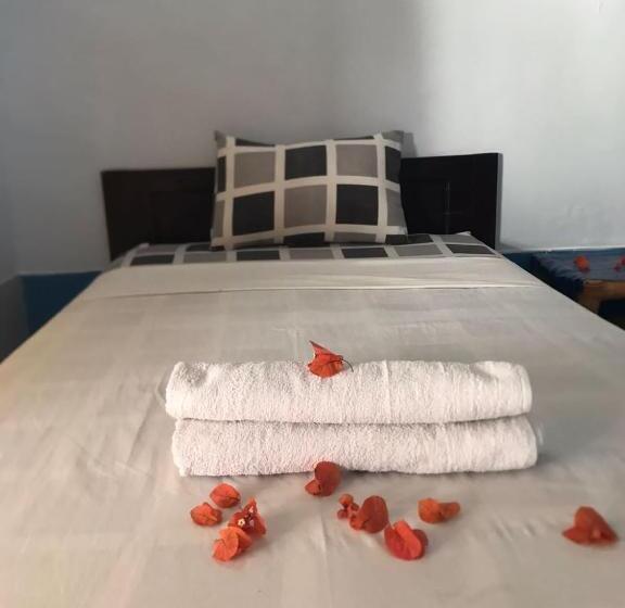 スタンダードルーム, Creative Trawangan Stay