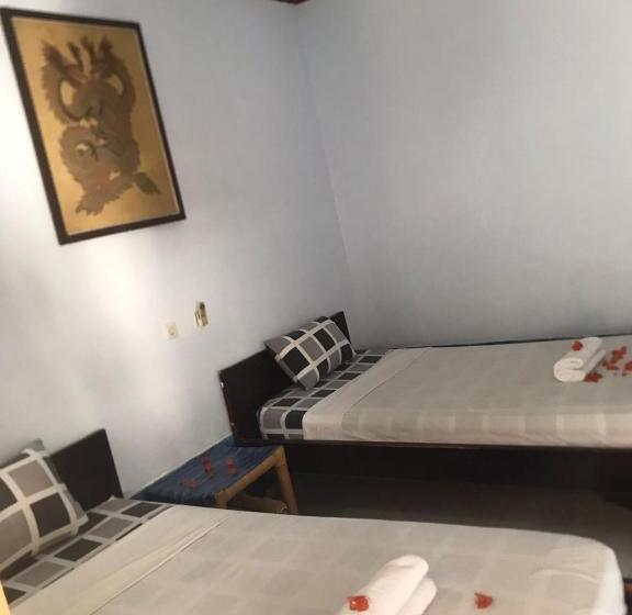 スタンダードルーム, Creative Trawangan Stay