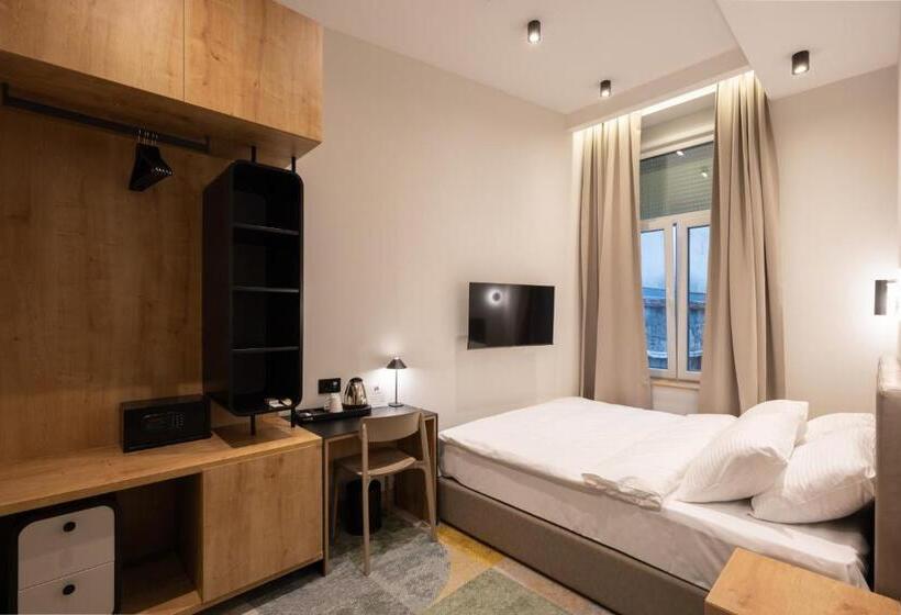 חדר סופריור, Hop Inn Rooms & Suites