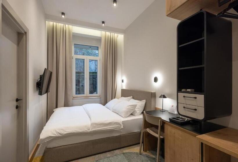 חדר סופריור, Hop Inn Rooms & Suites