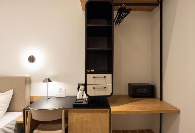 חדר סופריור, Hop Inn Rooms & Suites