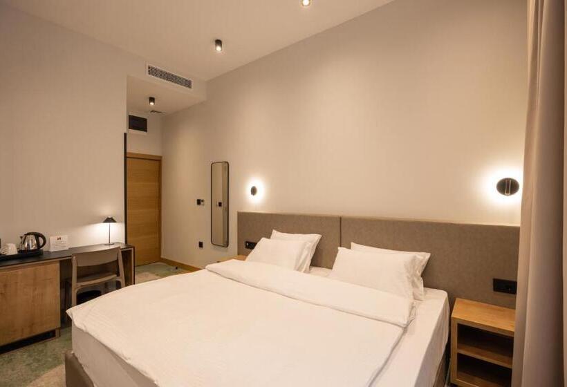 סוויטת ג'וניור, Hop Inn Rooms & Suites