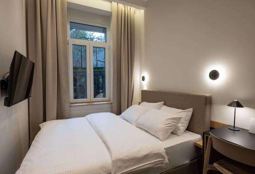 חדר סופריור, Hop Inn Rooms & Suites