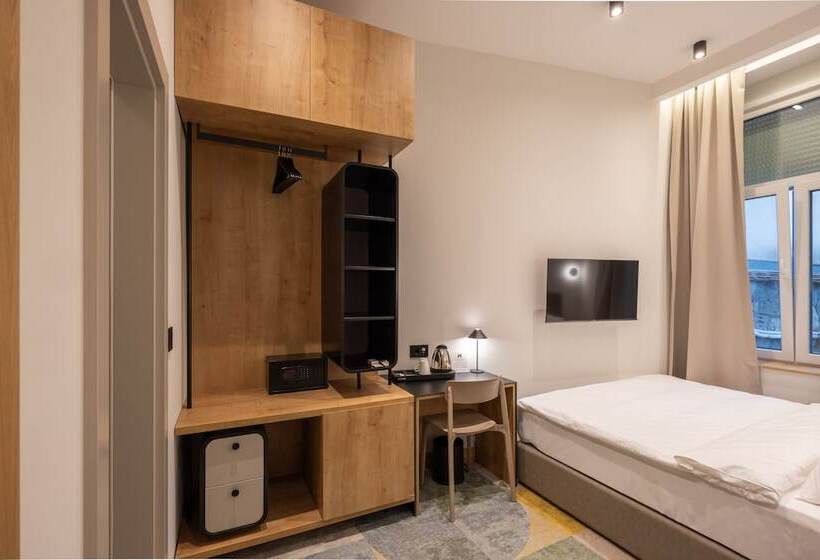 חדר סופריור, Hop Inn Rooms & Suites