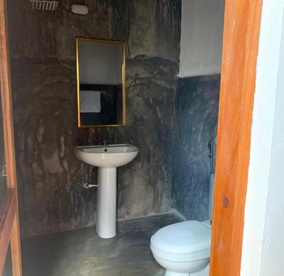 标准间, Salty Fish Mirissa