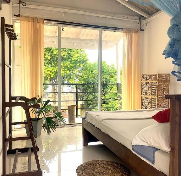 标准间带阳台, Salty Fish Mirissa